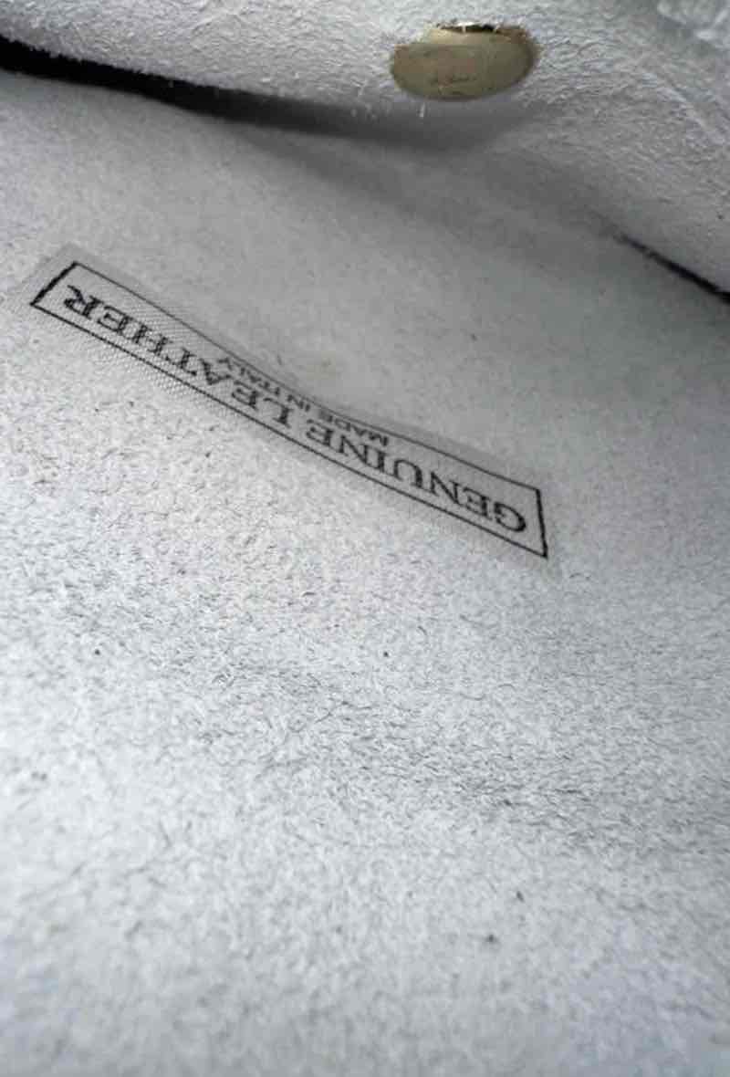 LINETA - Wholesale Pasjeshouder - Dames - Eenvoudige kaarthouder van Italiaans leer16