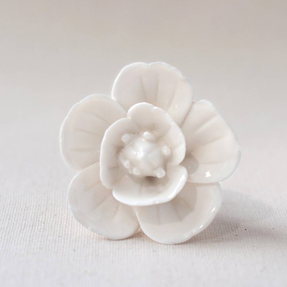 FinchBerry - Wholesale Knob/Pull - White Magnolia Knob0