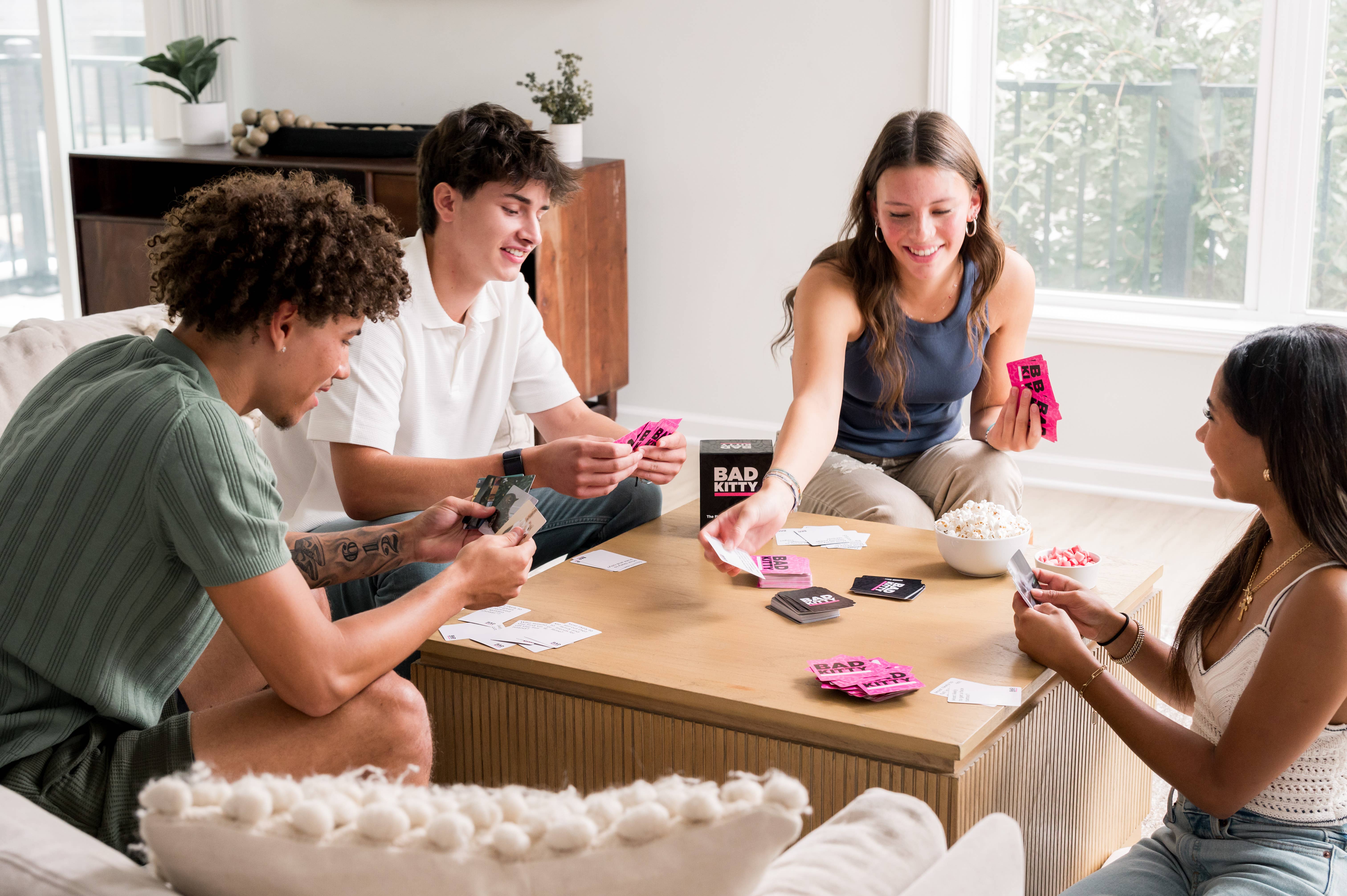 Dyce Games - Vente Jeux de cartes - BAD KITTY : Le jeu de société PURRRRPERFECT + extension After Dark5