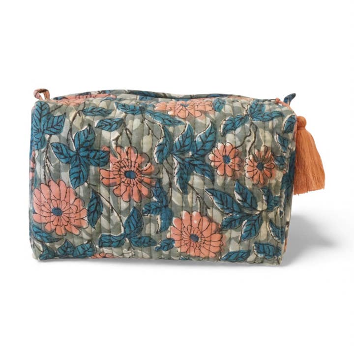 Printed cotton toiletry bag No. 93 for wholesale by Claire Beaugrand