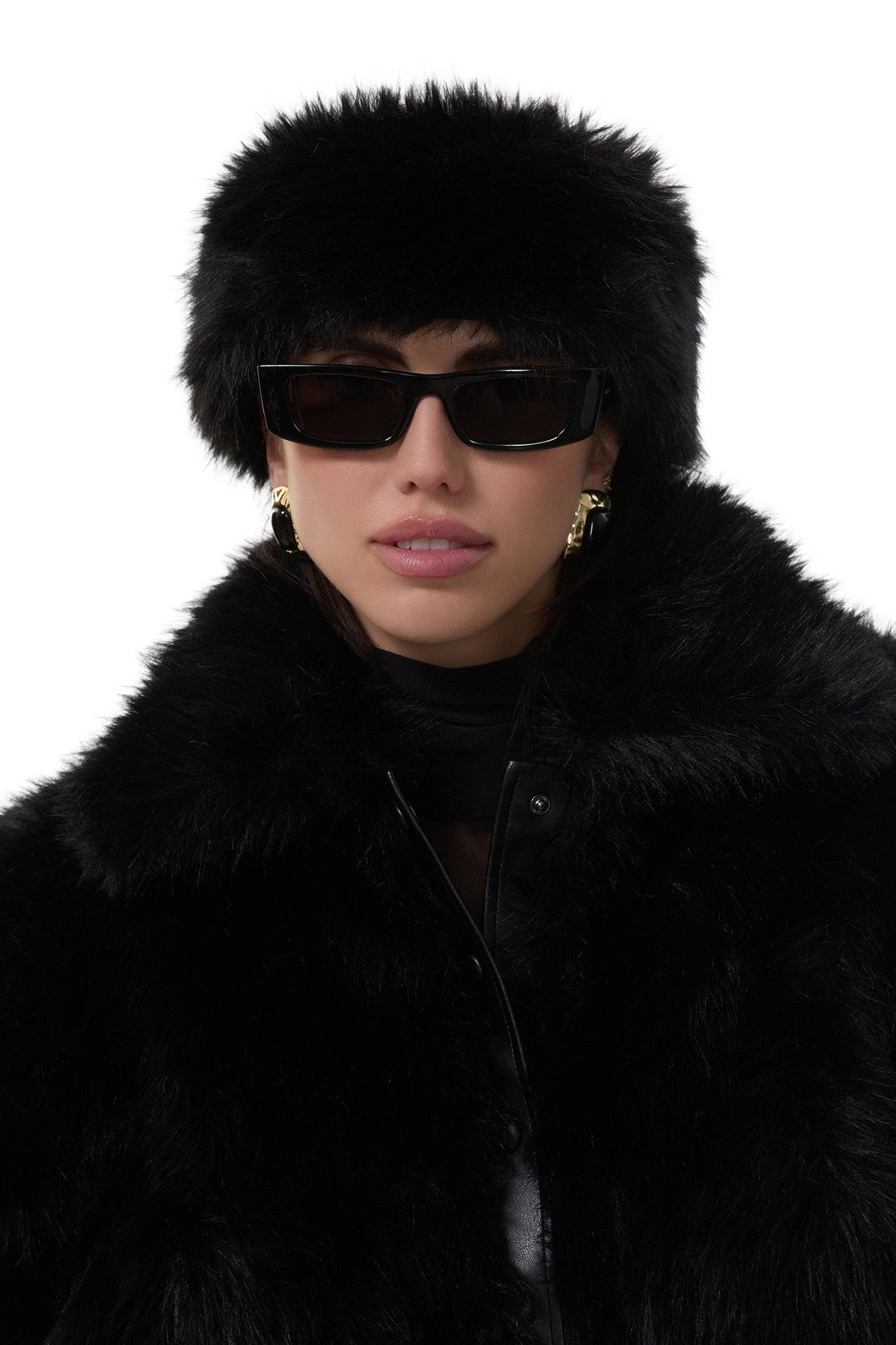 AFRM Fur Headband - Noir for wholesale on Faire