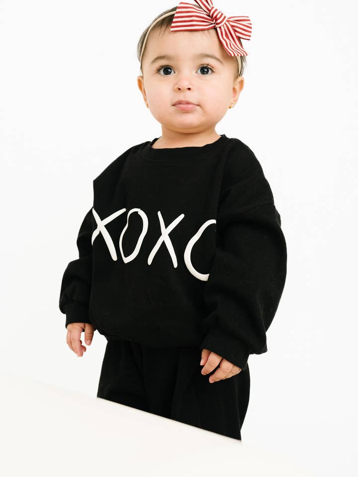Little One Shop - Wholesale Clothing Set - Baby - Hugs & Kisses Sweatsuit2