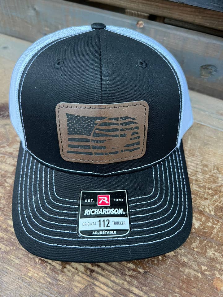 Casquette Trucker Richardson 112 Buck Homme Drapeau Américain pour la vente par Designed To Flaunt