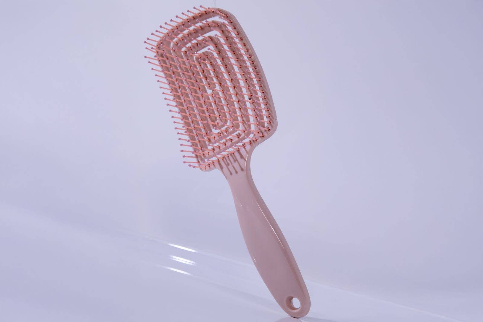 Lurella Cosmetics – wholesale Hair brush/comb – Tangle Ease Hairbrush0