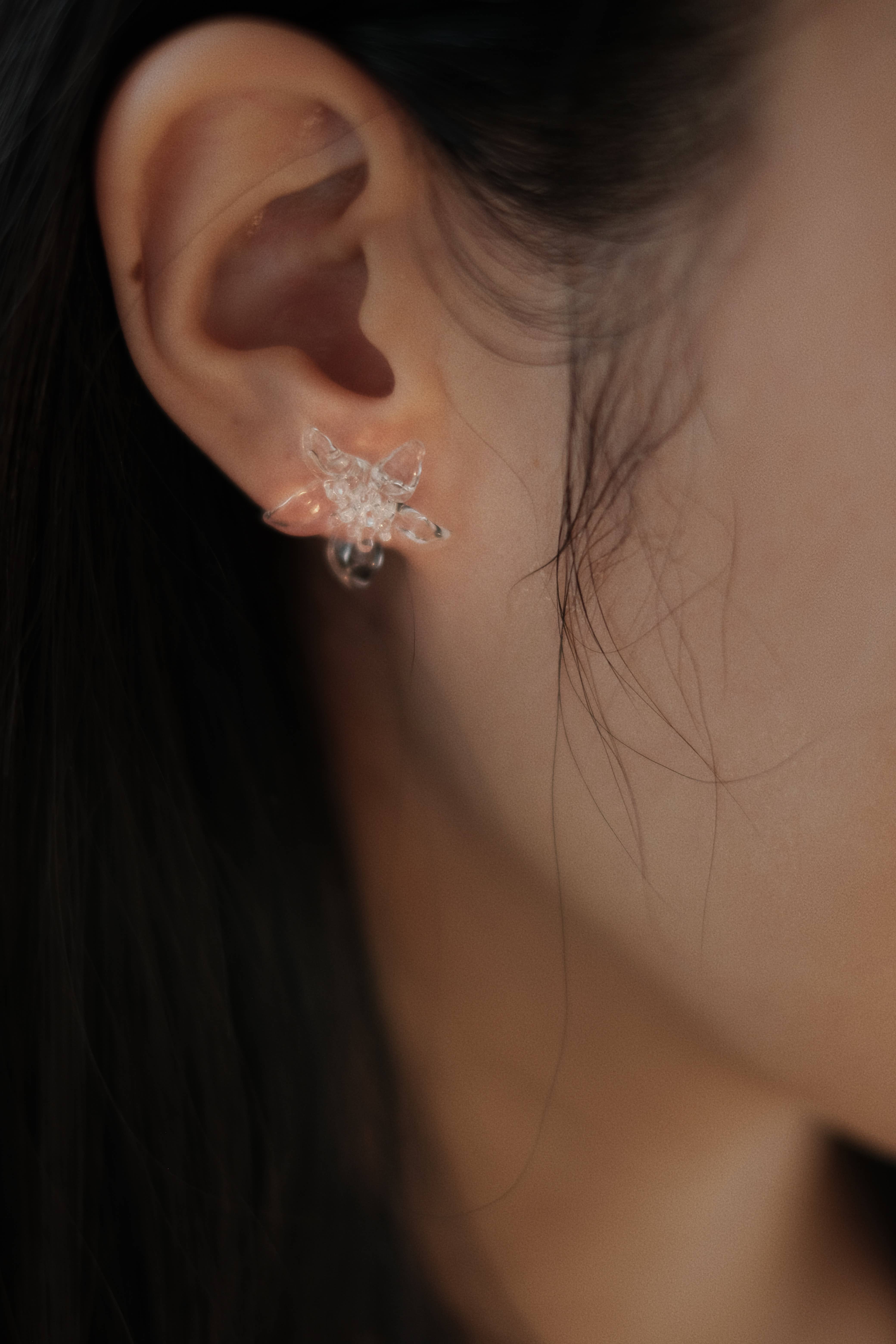 LUMI – wholesale Stud/post earrings – Bloom1