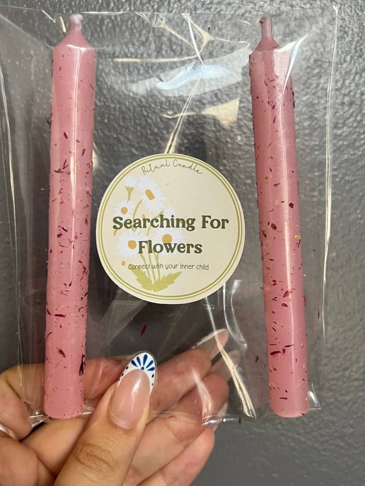 Searching for Flowers Ritual Candle for wholesale by Sapphire & Sage