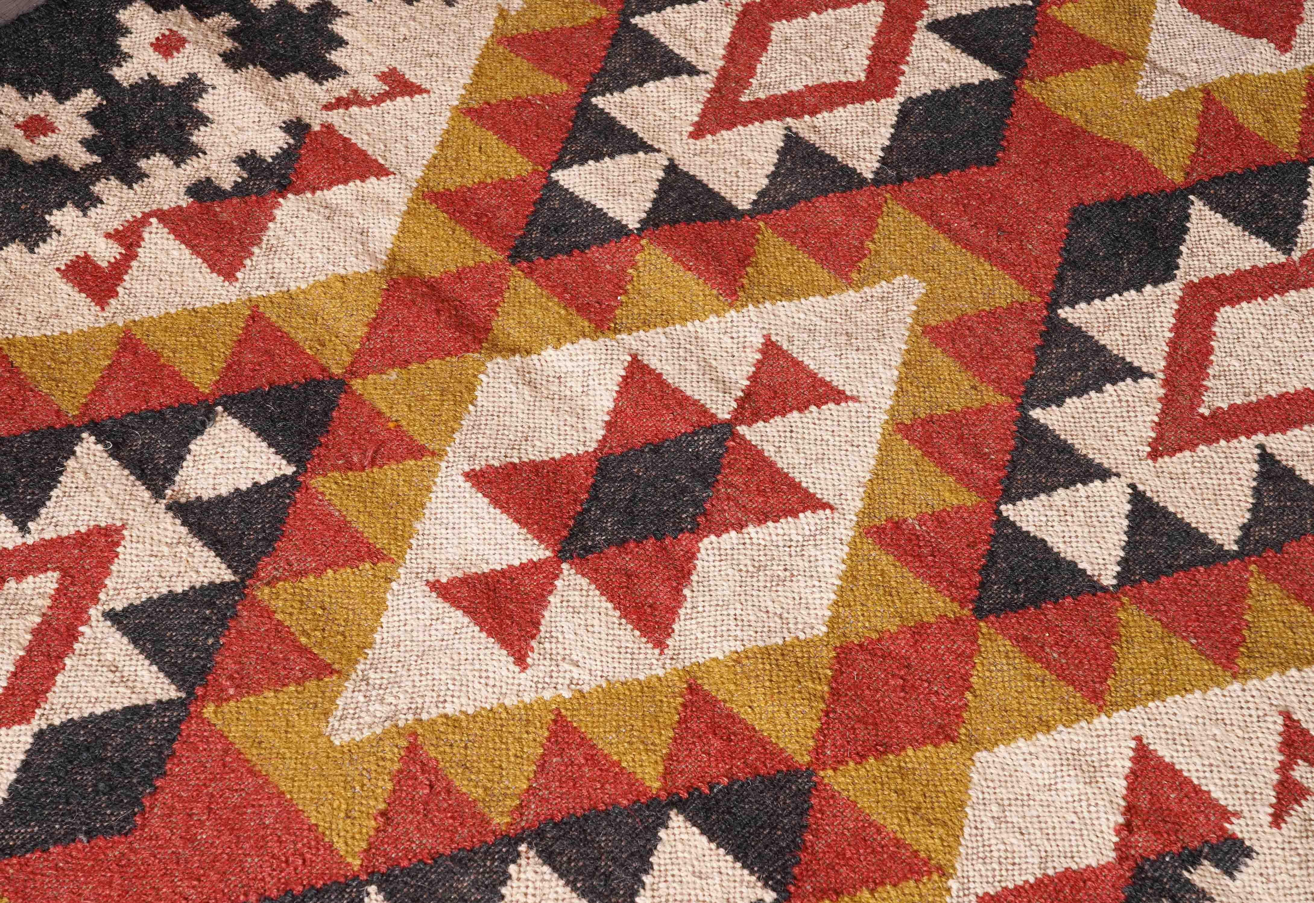 Chouhan Rugs - Wholesale Area Rug - Indian Village Art Hand Woven Wool Jute Kilim Decor Jute Rug4