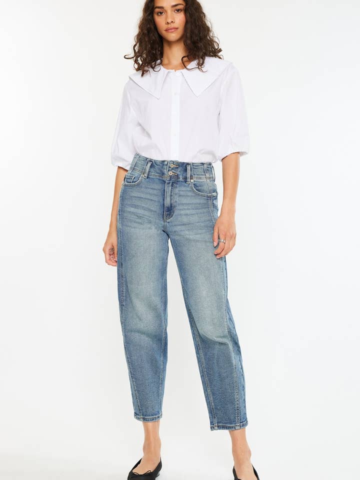 ABRIR EMBALAGEM DE JEANS DE BARRIL SLIM DE CINTURA ALTA ULTRA-KC2597M por atacado de Kan Can USA