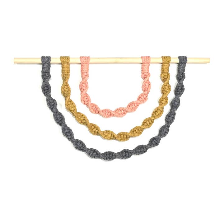 Kit de cordes arc-en-ciel - Bohème pour la vente par Solid Oak