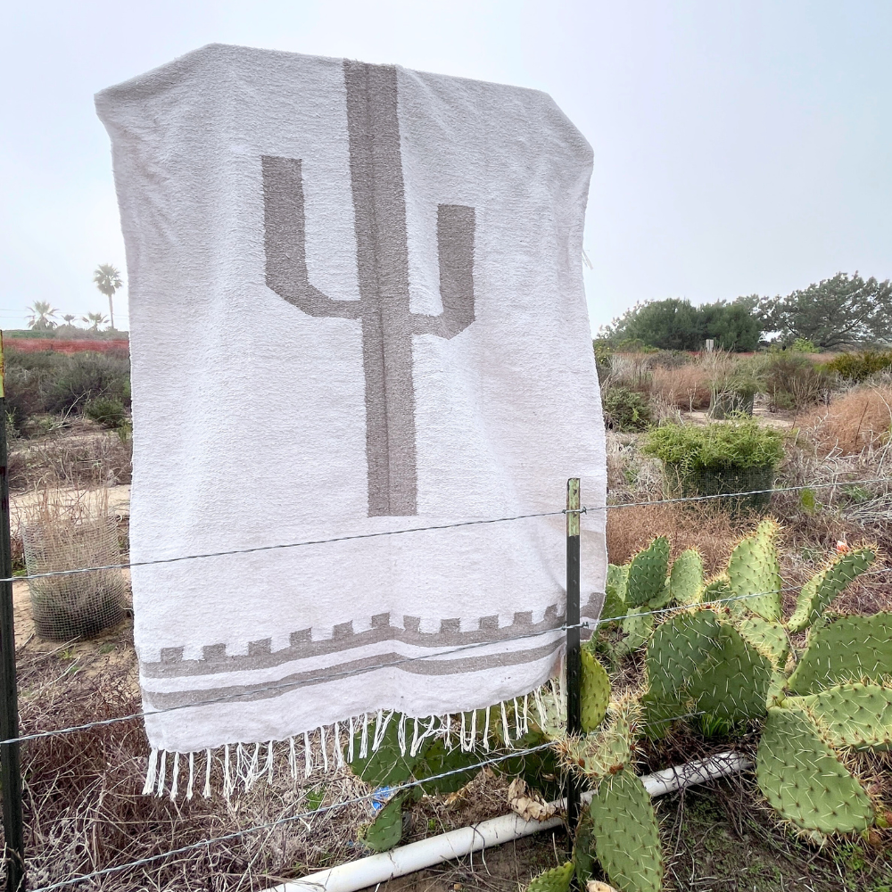 West Path - Wholesale Throw blanket - Southwest Mexican Blanket - Desert Cactus Blanket Tan White6
