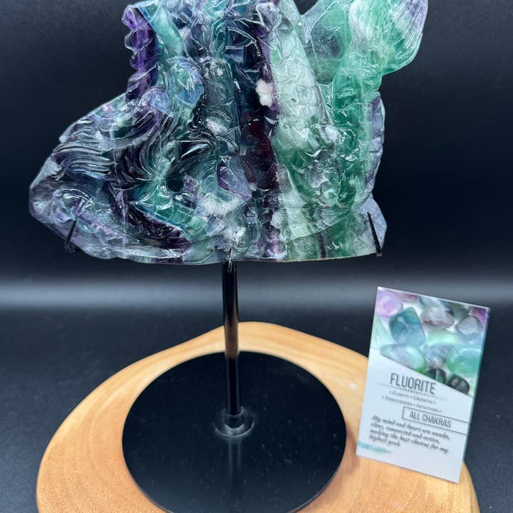 Drago di fluorite piuma reattiva ai raggi UV altare dichiarazione pc H31 per la vendita all'ingrosso da parte di The 7 Directions