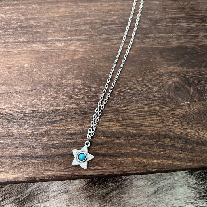 Delanie Nicole - Wholesale Pendant/Charm Necklace - Turquoise Star Necklace