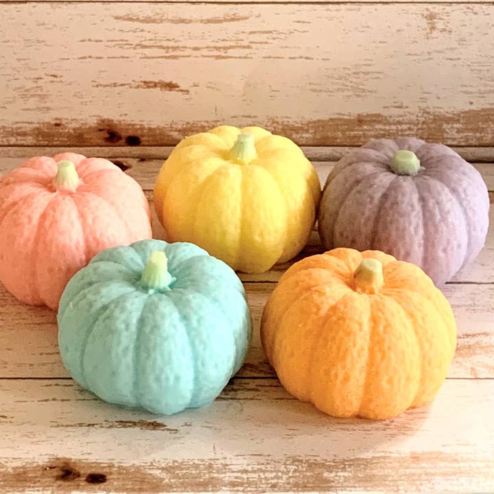 Plunk Soap and Candle Company – wholesale Tvål – 3D Pumpatvålar: Partytvålar | Festgåvor | Höstpresenter1