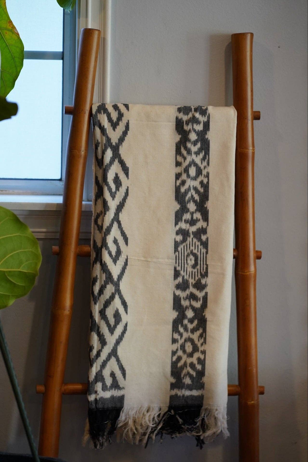 Kasih Co-op - Wholesale Throw Blanket - Ikat Blanket Throw, White & Gray Handwoven in Indonesia0