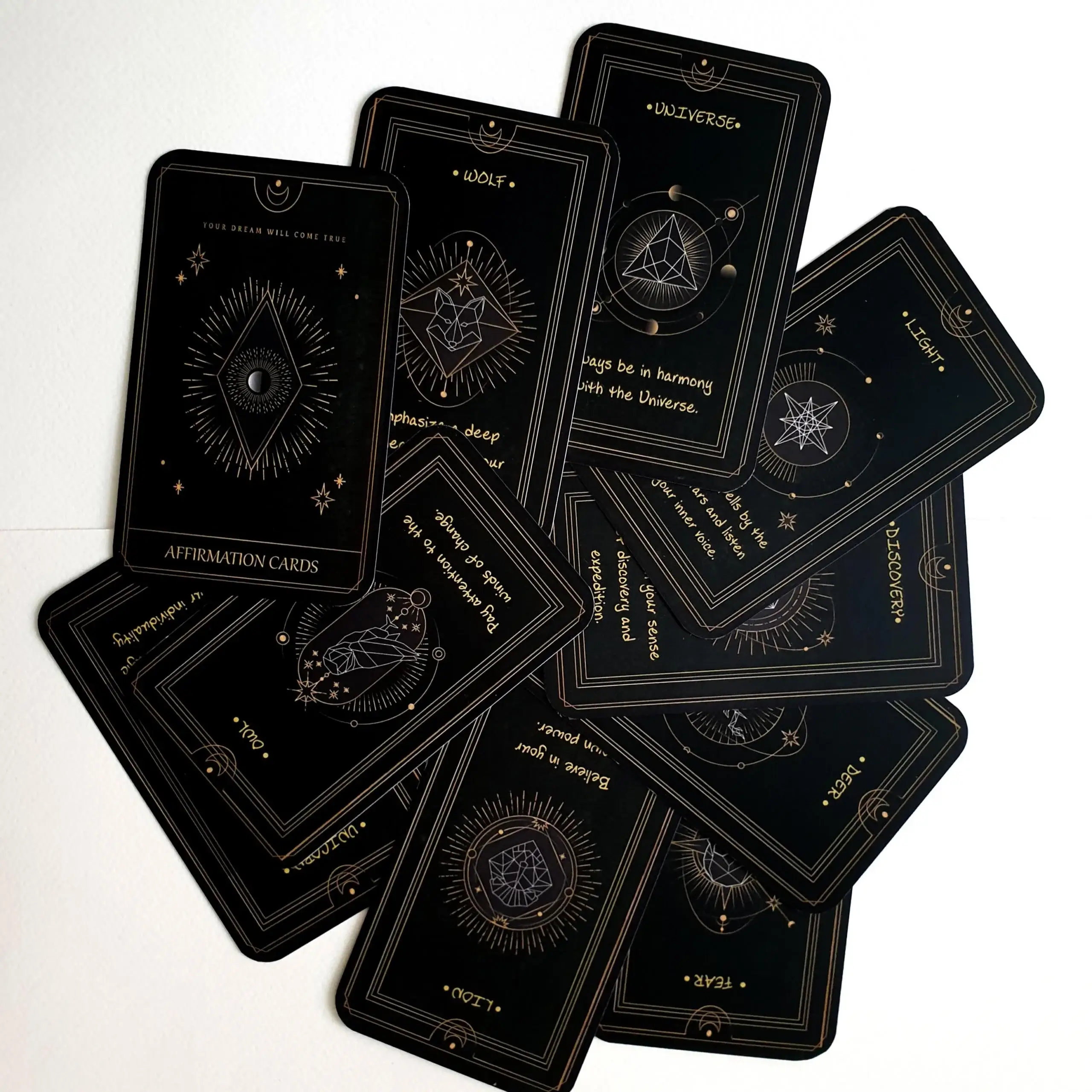 LA MUCI DESIGN - Wholesale Tarot Cards - Oracle 10 Deck – Minimalist Affirmation & Guidance Cards2