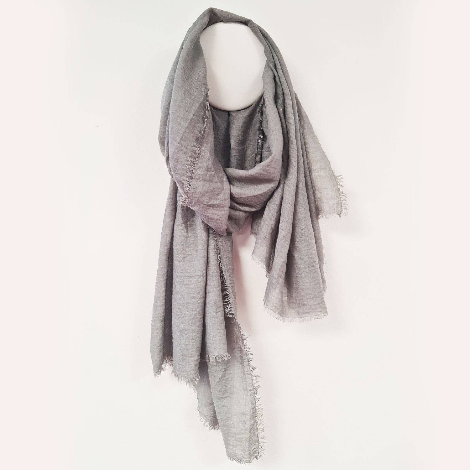Tempest Designs – wholesale Scarf – Women's – Substantial plain scarf with fashionable raw edge2