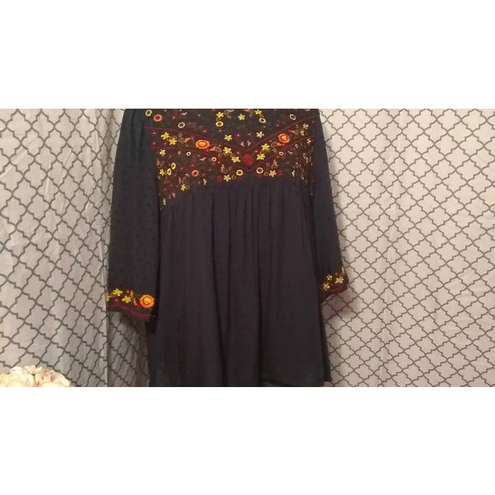 Tea N Rose Blouse for wholesale by Jones & Ivy Collections, Inc.