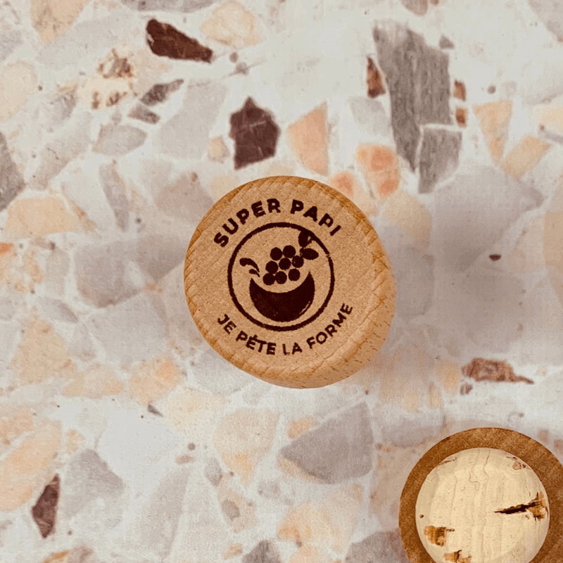 My Bambou - Wholesale Wine Stopper - “Bonne Fête Papi” wine bottle stopper in cork and wood - My Bambou2