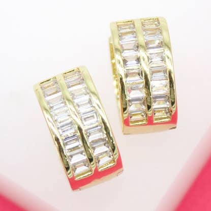 18K guld fyldt to rækker Baguette Huggies (L220) for engroshandel hos MIA Jewelry