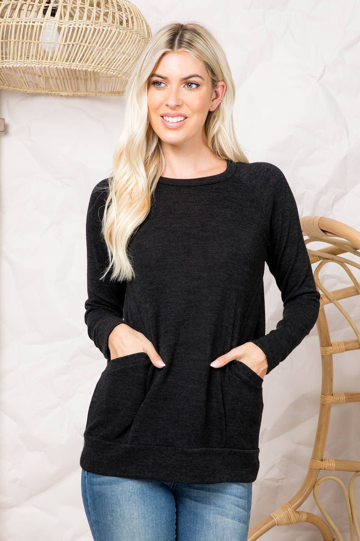 You & Me - Vente Haut en maille – femme - HAUT À MANCHES LONGUES EN TRICOT EN V YMT20078V81