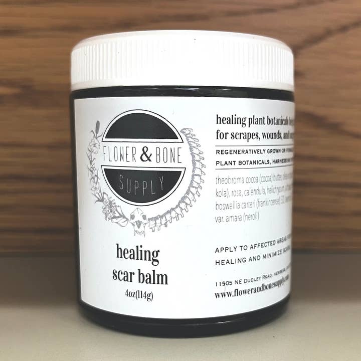 Healing Scar Balm för wholesale av Flower & Bone Supply