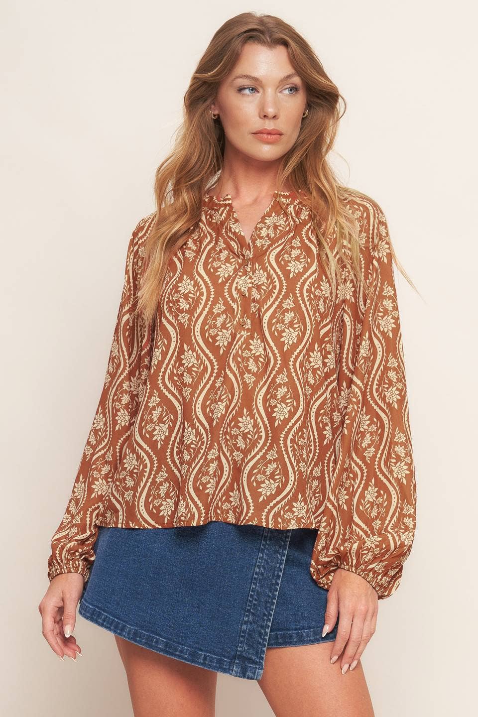 BROWN PEACH A printed woven top - IT13732 for wholesale on Faire