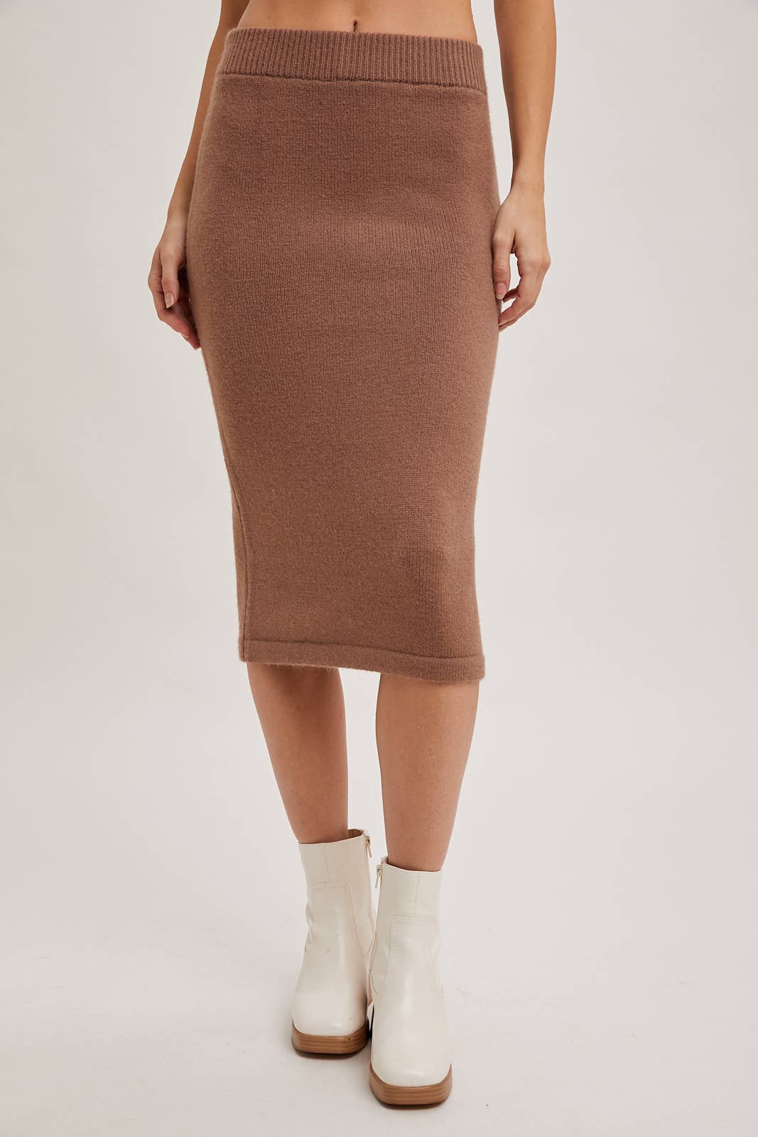 Bluivy – Großhandel Set aus Oberteil und Rock – Damen – Strick-Hoodie und Bleistiftrock Set28