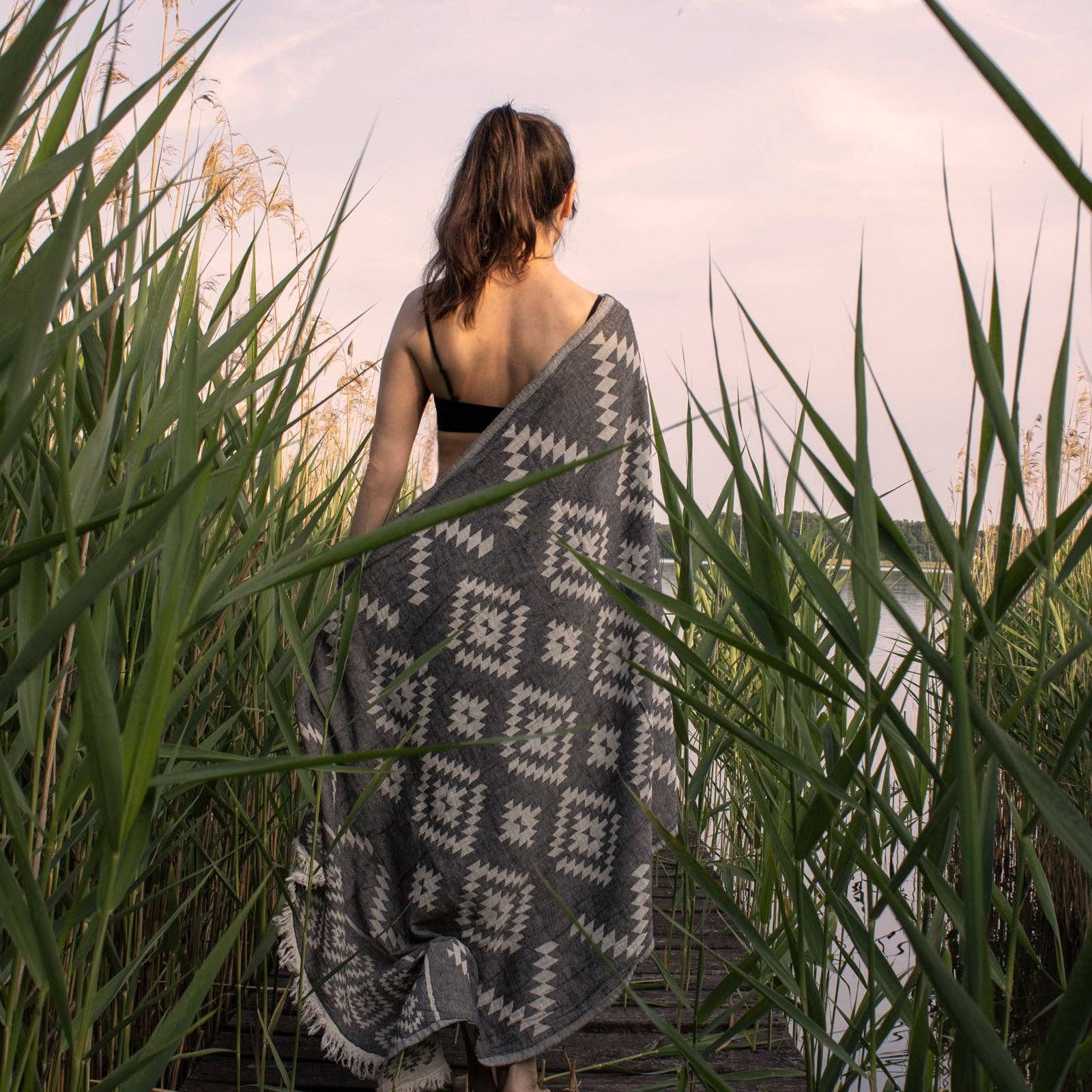 HELLO TURCO Turkish Towels - Wholesale Beach Towel - Kilim Gray Handwoven3