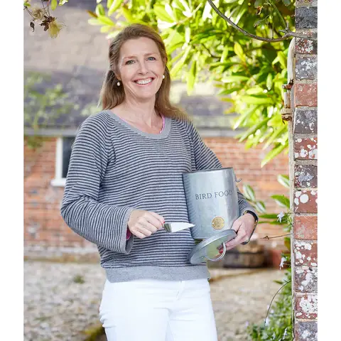 Burgon and Ball – wholesale Bird feeder – Sophie Conran - Galvanized Bird Food Tin2