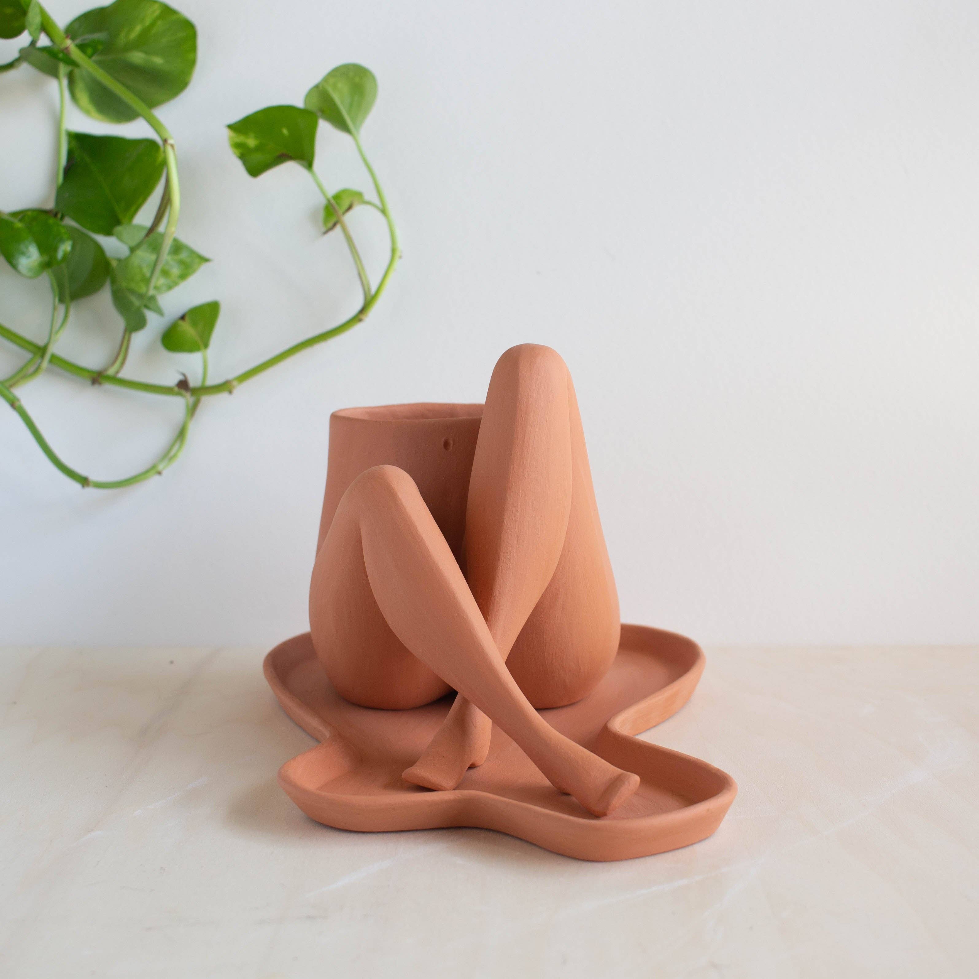Doma Studios - Wholesale Plant Pot - Crossed Leggy - Terracotta3