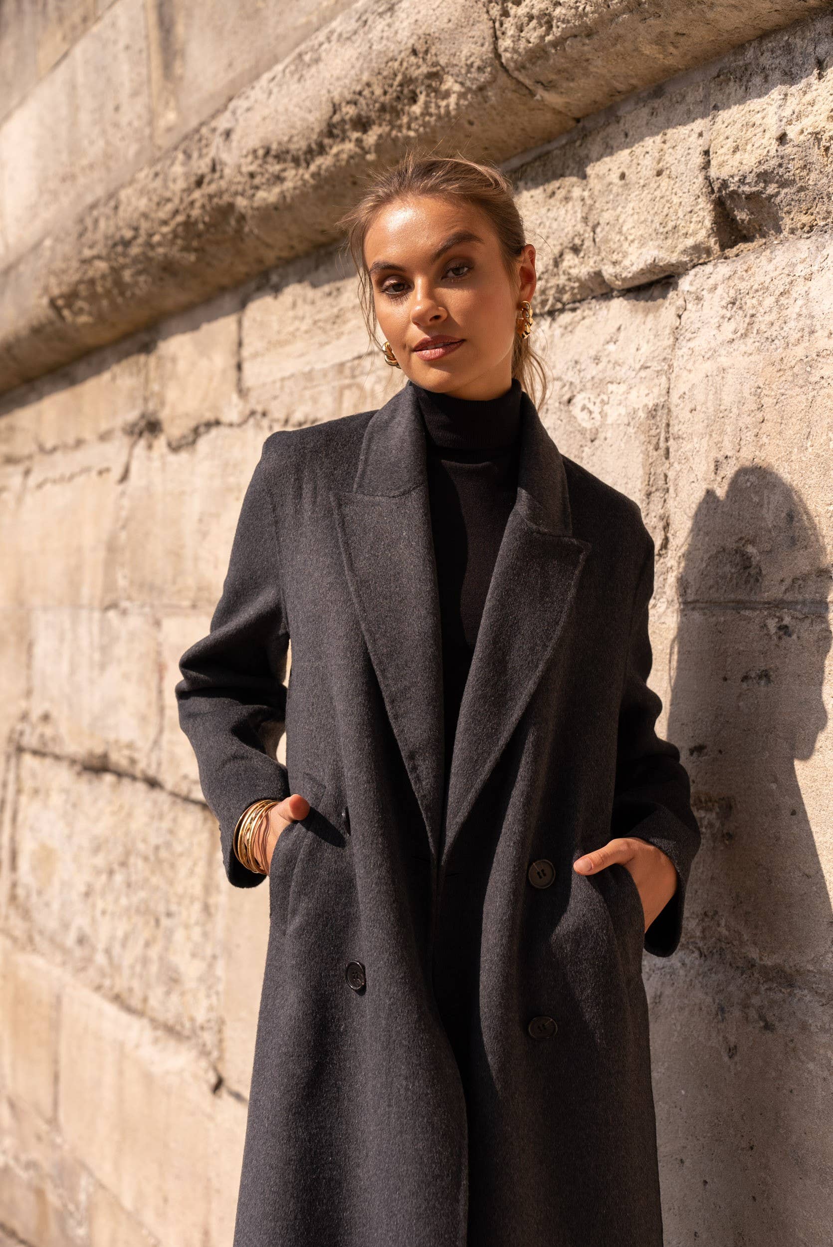 Attentif Paris – Großhandel Mantel - Damen – Extra langer, handgenähter Oversize-Mantel aus Wollmischung13