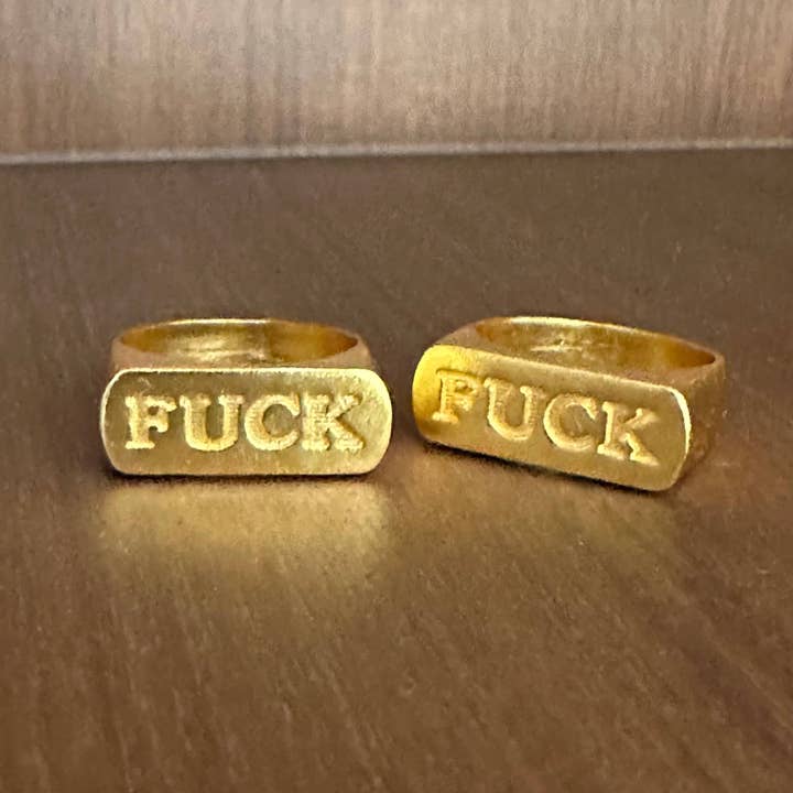 Bague Fuck | Bague Sceau en Or pour la vente par Anokhi Green | Handmade Gemstone Jewelry