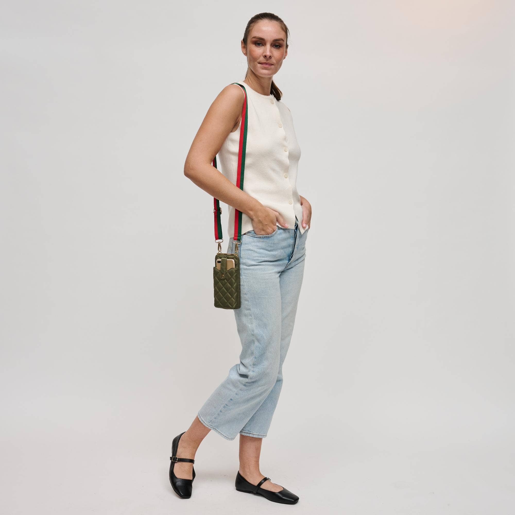 Sol and Selene – wholesale Phone wallet – women's – Duality Quilted Cell Phone Cell Phone Crossbody26