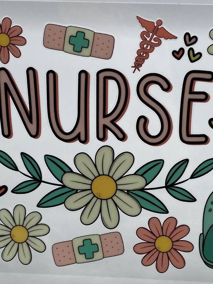 Involucro per tazza da 16oz Infermiera UV DTF - doppio lato - Decalcomania permanente - Pronto da applicare per la vendita all'ingrosso da parte di ASAP Craft Supplies