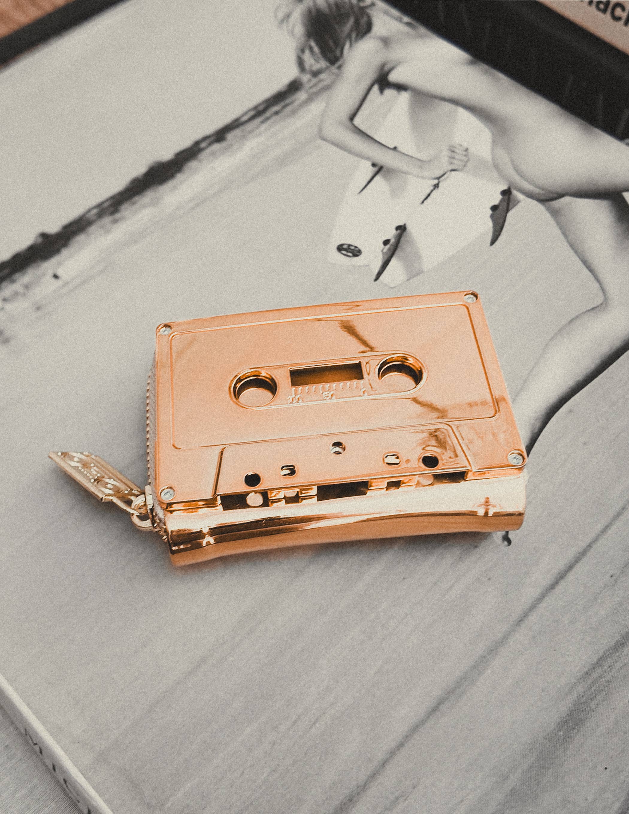 Fydelity - Wholesale Wallet - Unisex - 70264: Cassette Tape Wallet | Rose Gold Chrome7