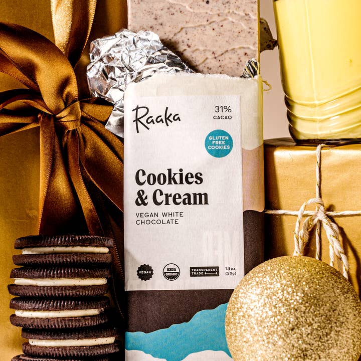 Raaka Chocolate - Wholesale Chocolate Bar - 31% Cookies & Cream Vegan White Chocolate Bar5