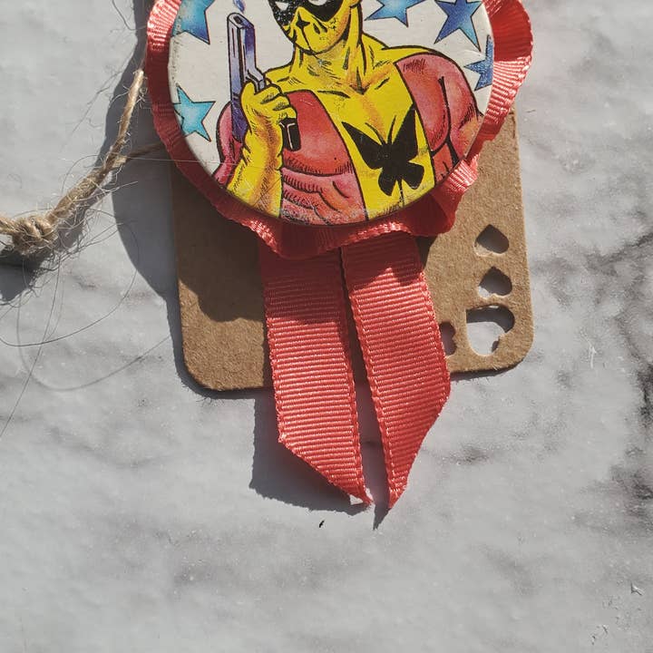 Skullduggery Studios - Wholesale Brooch - Pog upcycled pop culture brooch5