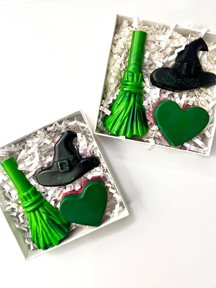 Wicked-inspired Crayon Box (Elphaba) for wholesale by Cool Crayations
