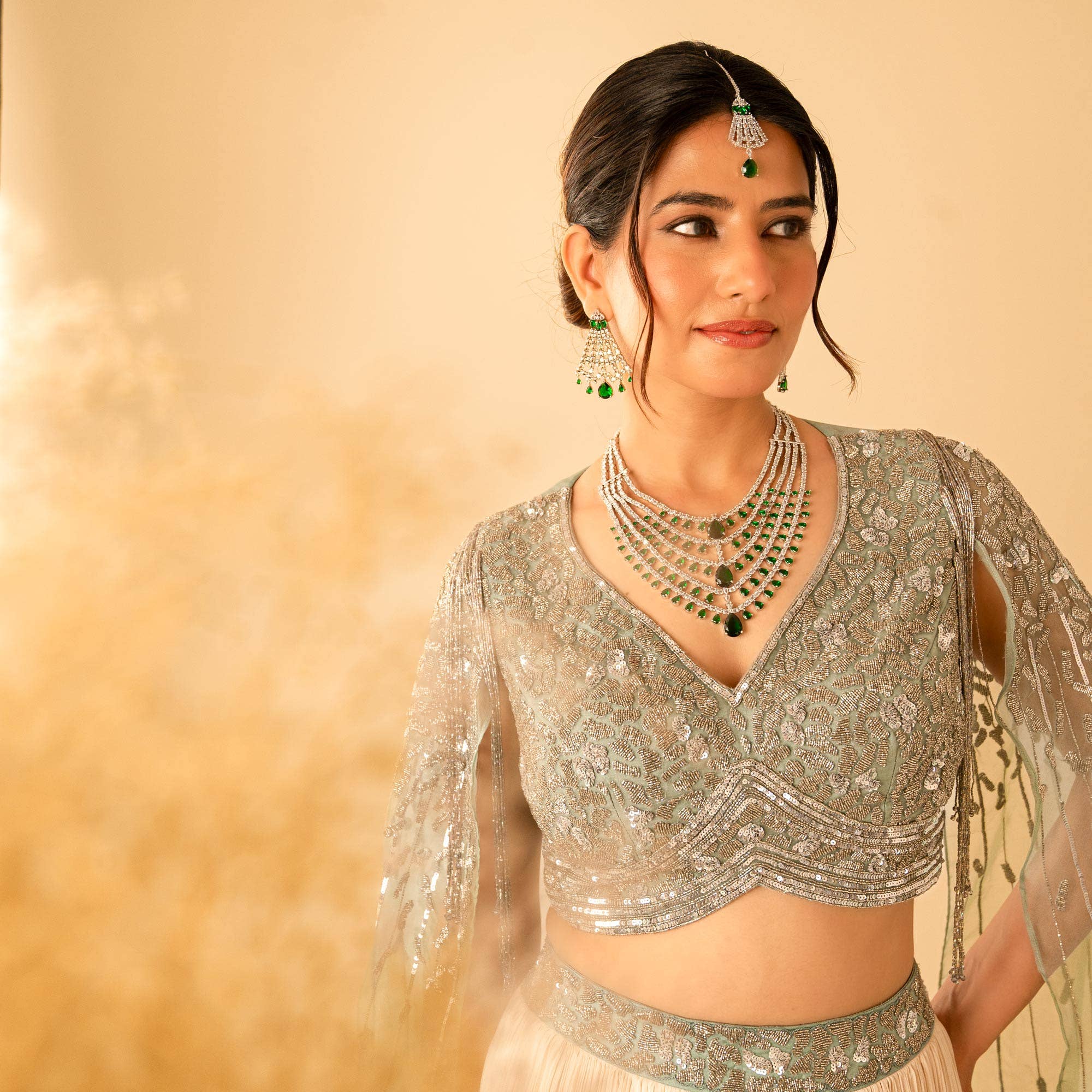 Vinnis Jewelry - Wholesale Jewelry Set - Emerald Green Multi-Layered Pearl Bridal Necklace Set with Maang Tikka & Earrings – Indian Wedding Jewelry2