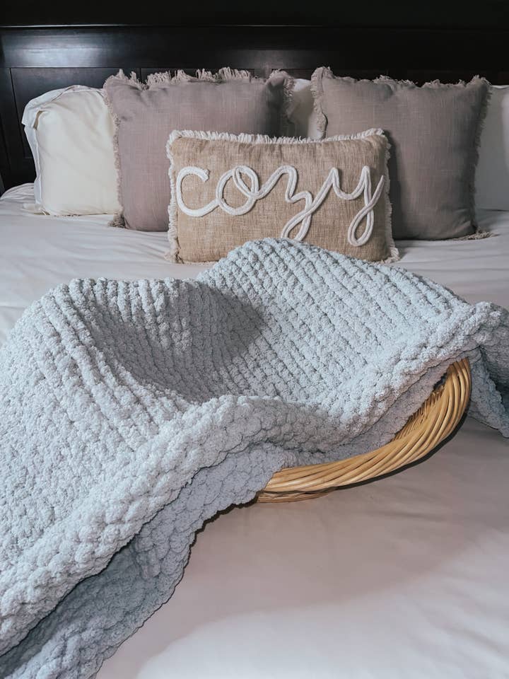 Misty Gray Cozy Throw for wholesale by Best Cozy Throws