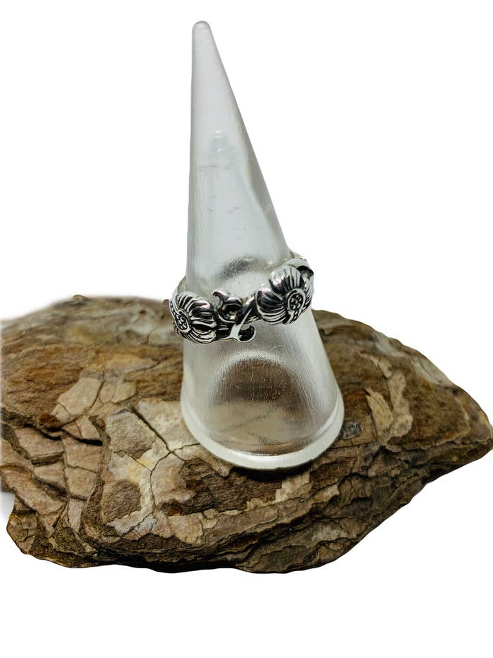 Flower ring in sterling silver for wholesale by Jewellery Just For You