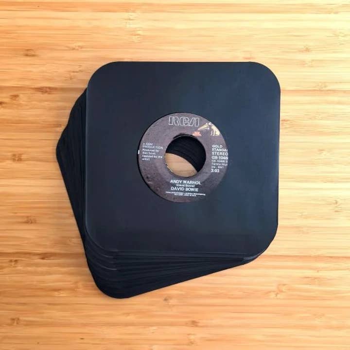 Vinyl Provisions - Wholesale Craft Supplies - 7 Inch Black Paper Inner Record Sleeves - Round Corners1
