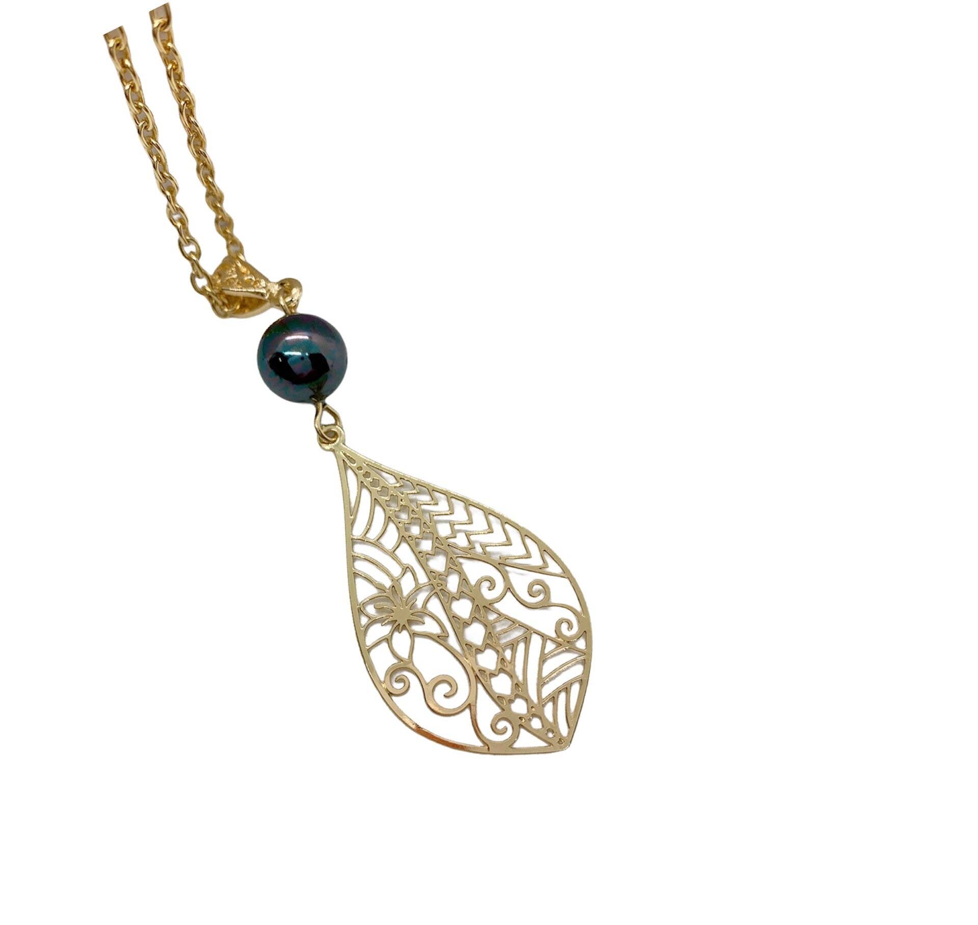 Anela's Jewelry - Wholesale Pendant/Charm Necklace - Hawaiian Plumeria Flowers : Hamilton Gold Necklace with Shell Pearls1