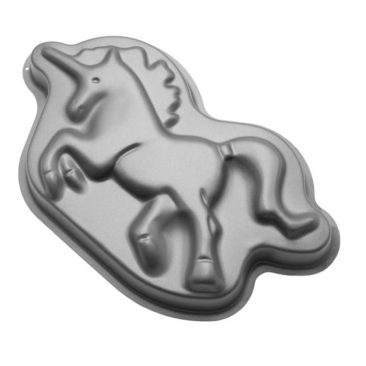 Unicorn Cake Pan for wholesale by A Metalúrgica Bakeware Production