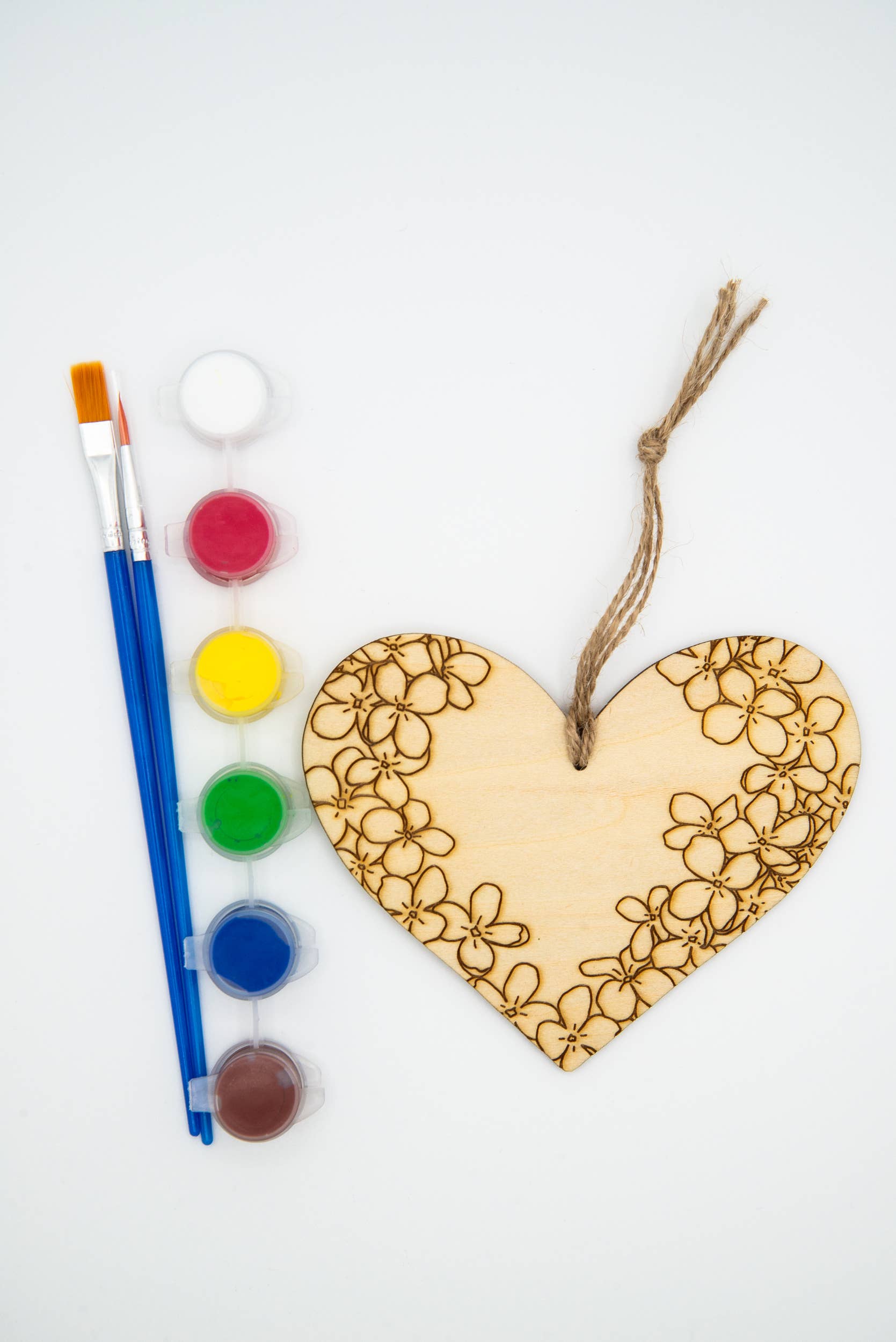 Jennifer Schiano Studio - Wholesale DIY Craft Kit - Paint Your Own Kit: Floral Heart Hangers8