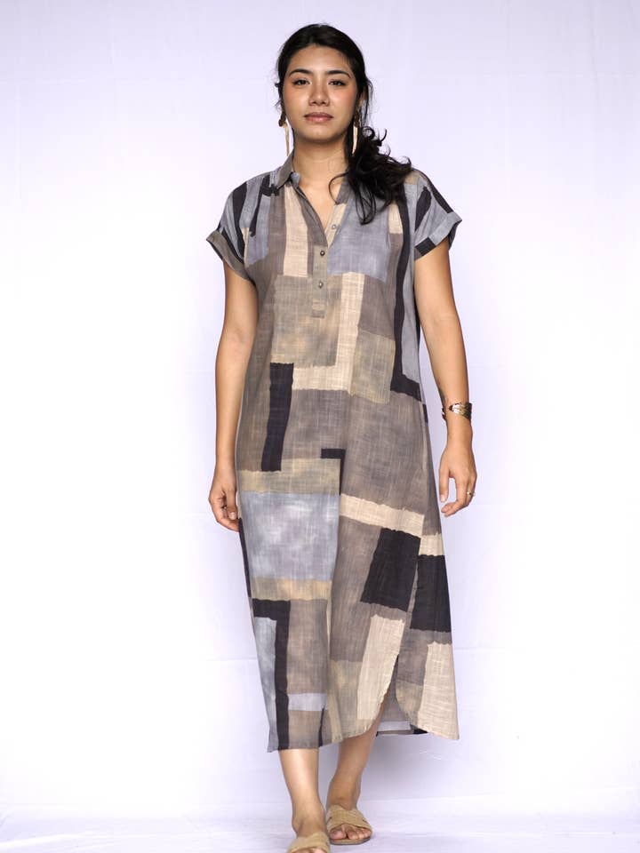 Robe Aya Geo pour la vente par Dolma