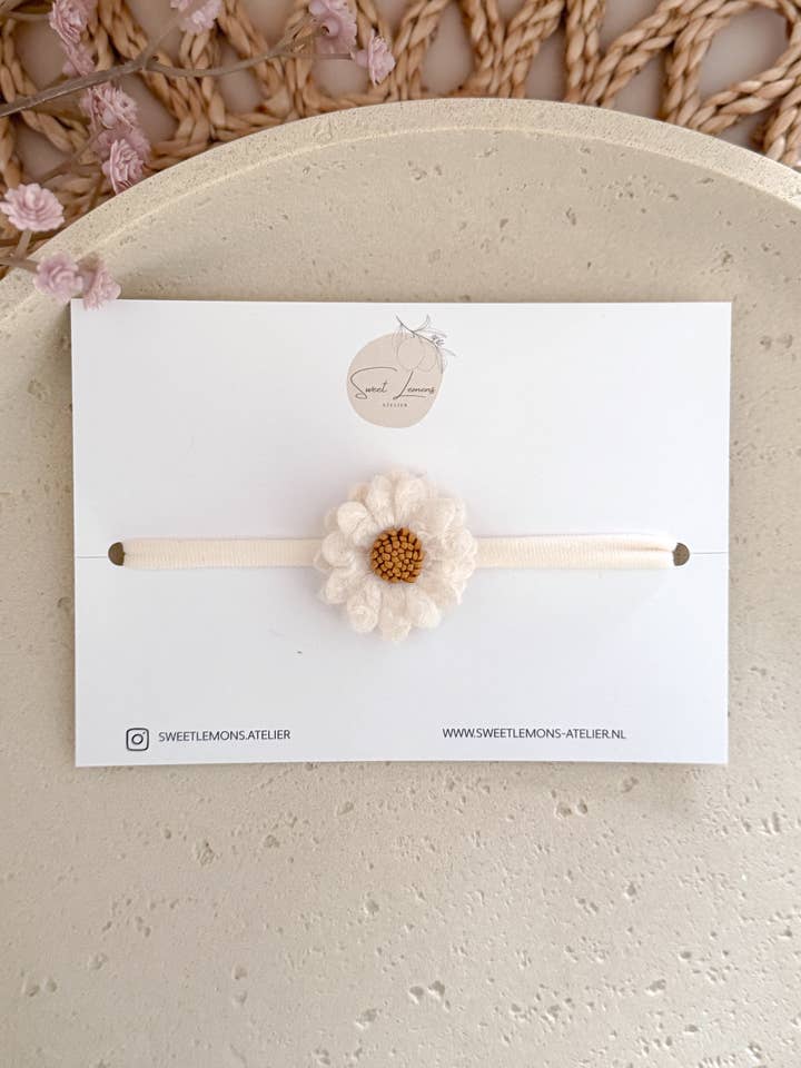 Hårband Ullblomma - Naturlig för wholesale av Sweet Lemons Atelier