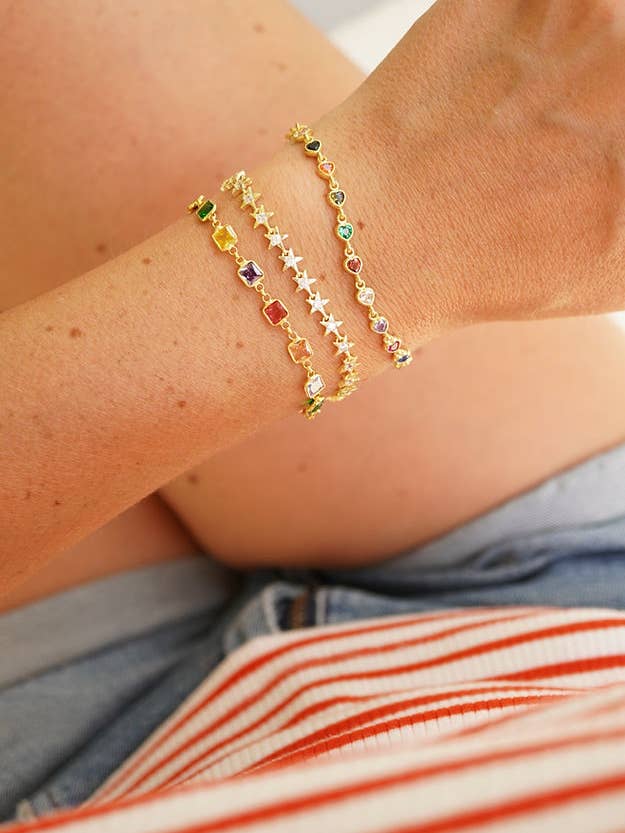 Bracelet en zircon coloré carré pour la vente par Jewelarin