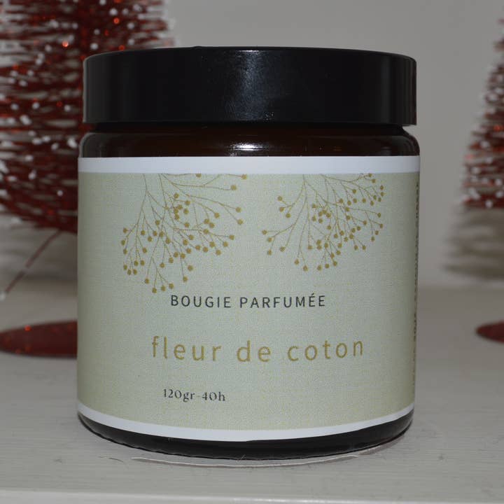 Candela profumata floreale e naturale in barattolo di vetro ambrato 120 g per la vendita all'ingrosso da parte di mademoiselle c