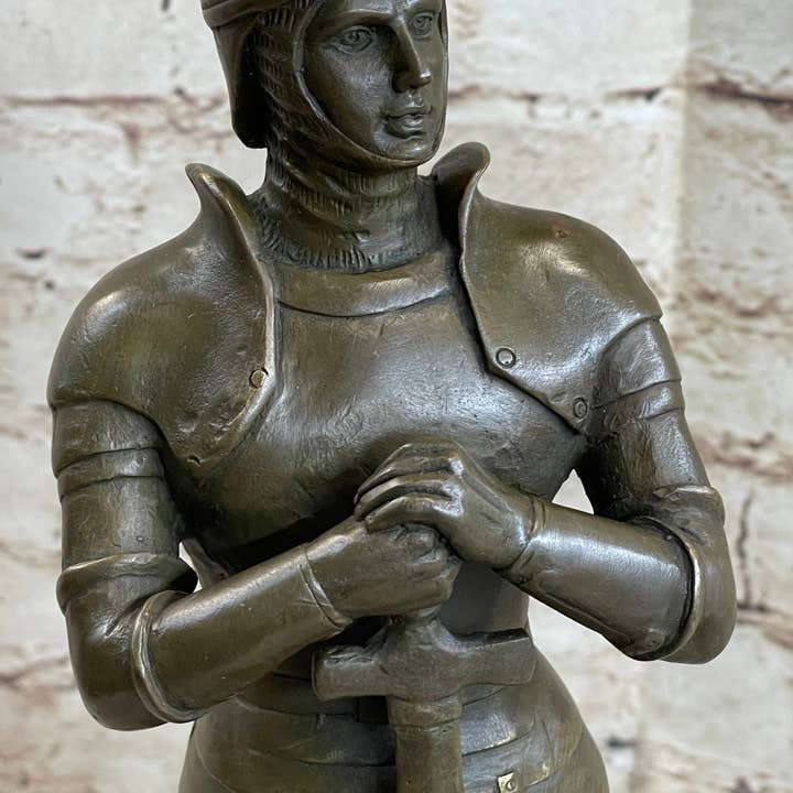 Bronzhaus - Wholesale Sculpture - Medieval European Knight Heavy Armor Bronze Statue Sculpture Figure 14" x 5"4
